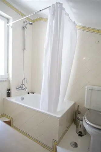 **  Valmor Hotel Lissabon Portugal
